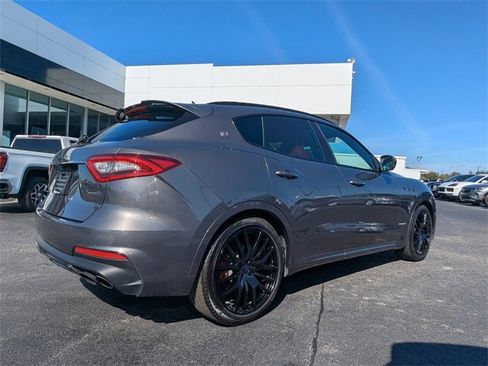 Used 2019 Maserati Levante GranSport image 4