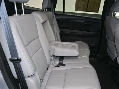 Used 2023 Honda Passport EX-L image 12
