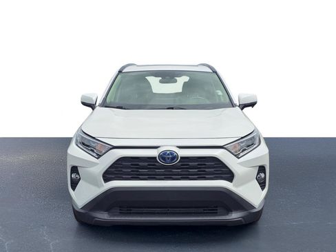 Used 2021 Toyota RAV4 XLE Premium AWD/4WD image 2
