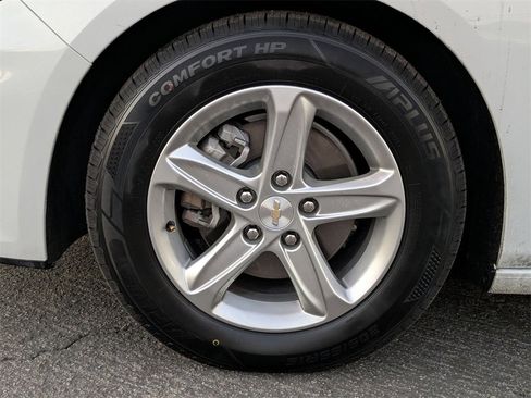 Used 2024 Chevrolet Malibu LT image 31