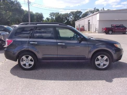 Used 2009 Subaru Forester 2.5X Limited AWD/4WD image 8