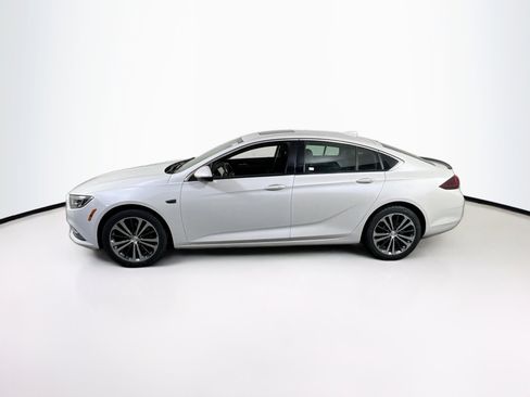 Used 2018 Buick Regal Essence w/ Driver Confidence Package #1 image 8