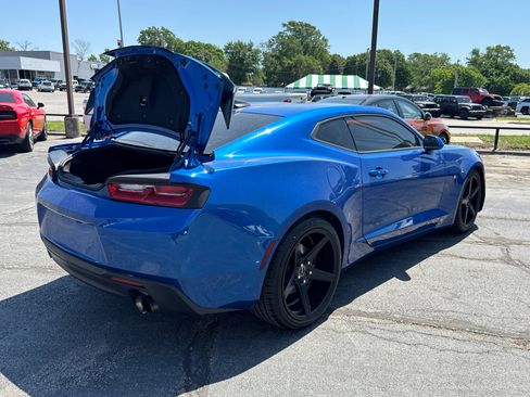 Used 2016 Chevrolet Camaro LT RWD image 16