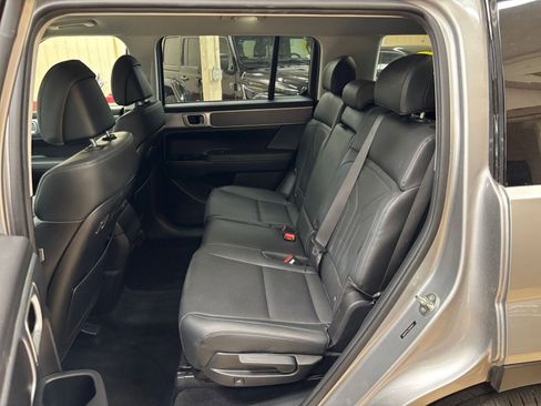 Used 2025 Hyundai Santa Fe SEL FWD image 41