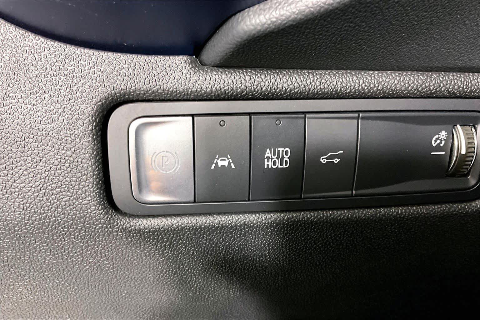Used 2024 Chevrolet Equinox EV LT w/ LPO, Blackout Package FWD image 30