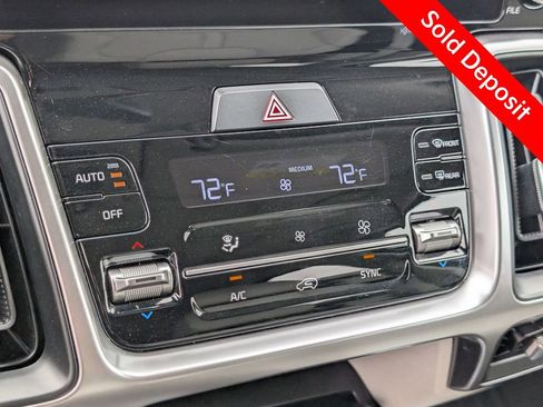 Used 2023 Kia Sorento S w/ Panoramic Sunroof Package AWD/4WD image 28