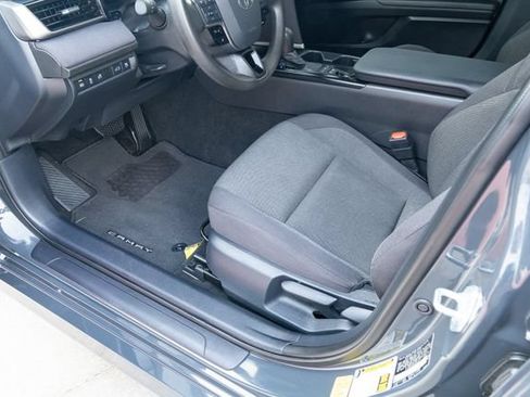 Used 2025 Toyota Camry LE FWD image 29