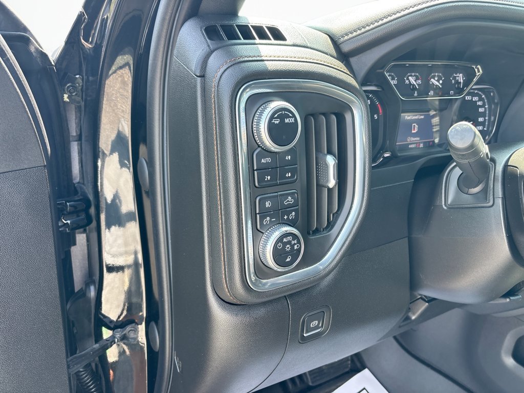 Used 2022 GMC Sierra 2500 AT4 w/ AT4 Preferred Package AWD/4WD image 29