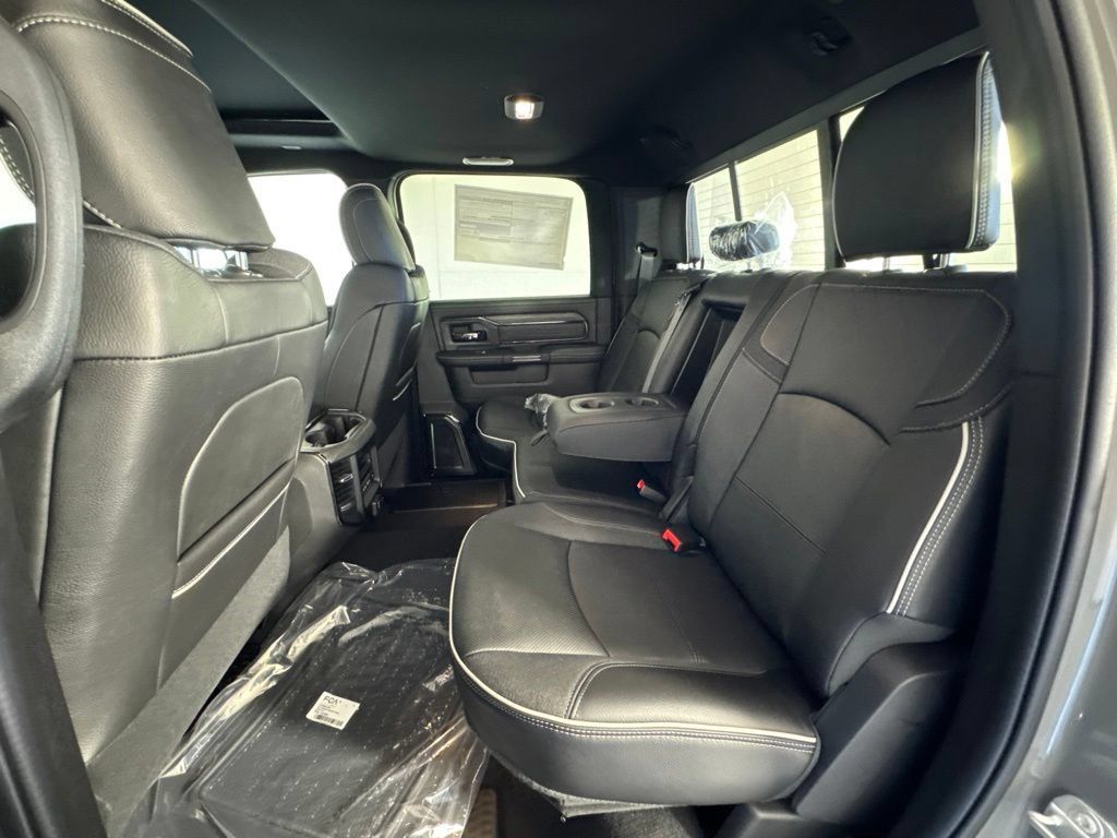 New 2027 RAM 2500 Limited AWD/4WD image 30