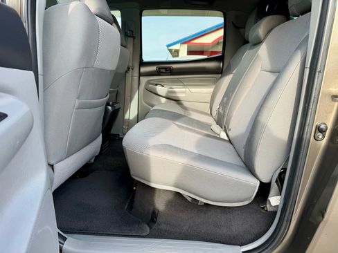 Used 2012 Toyota Tacoma 4x4 Double Cab w/ TRD Off-Road Pkg image 15