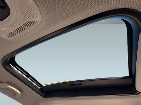 Certified 2024 MINI Cooper SE image 15