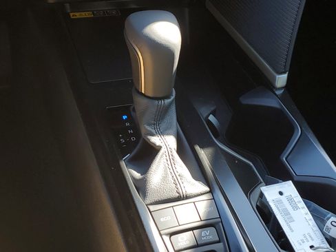 New 2026 Toyota Camry SE image 29