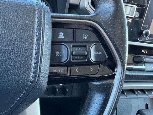 Used 2022 Toyota Tundra SR5 w/ SR5 Convenience Package image 18