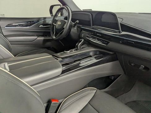 Used 2024 Cadillac Escalade Sport w/ LPO, ONYX Package image 23