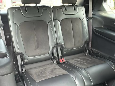 Used 2022 Jeep Grand Cherokee L Laredo AWD/4WD image 29