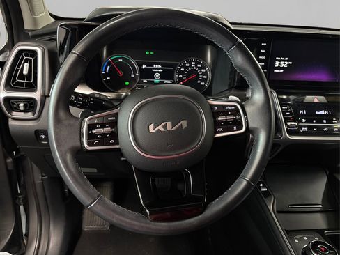 Certified 2023 Kia Sorento EX image 23