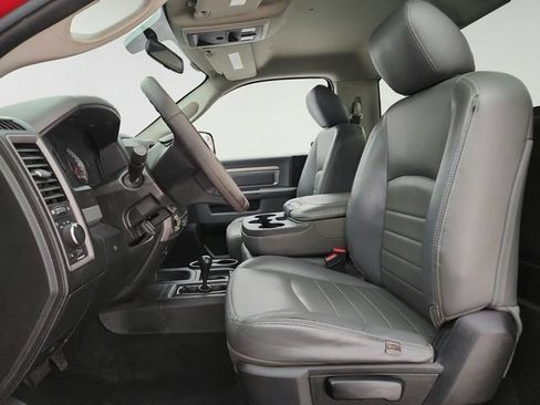 Used 2018 RAM 3500 Tradesman w/ Chrome Appearance Group AWD/4WD image 10