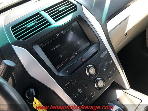 Used 2013 Ford Explorer XLT FWD image 13