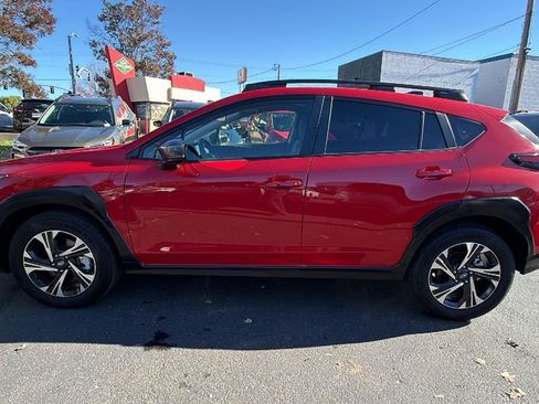 Used 2024 Subaru Crosstrek 2.0i Premium image 7