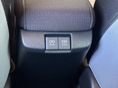 Certified 2020 Toyota Prius LE w/ Carpet Mat Package image 16