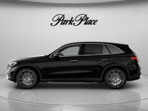 Used 2023 Mercedes-Benz GLC 300 image 7