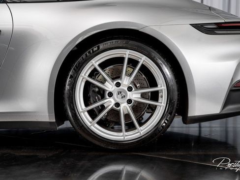 Used 2025 Porsche 911 Carrera image 8