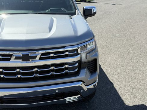New 2026 Chevrolet Silverado 1500 LTZ w/ LTZ Premium Package AWD/4WD image 40