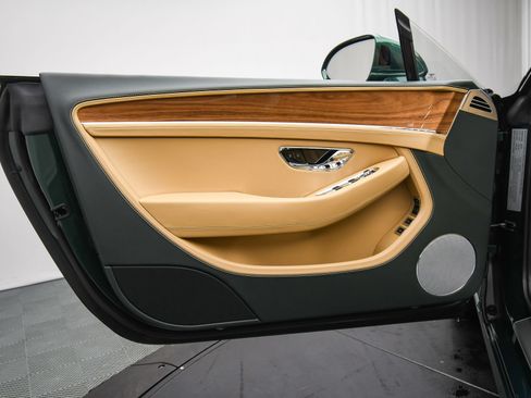New 2026 Bentley Continental GTC AWD/4WD image 39