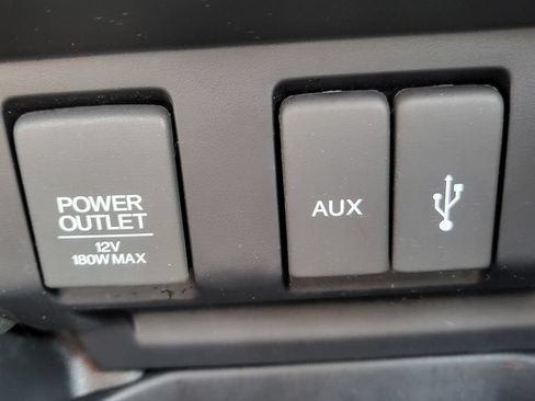 Used 2015 Honda Fit LX image 33