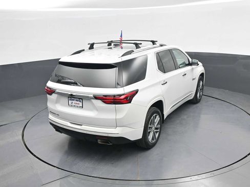Used 2023 Chevrolet Traverse High Country AWD/4WD image 36