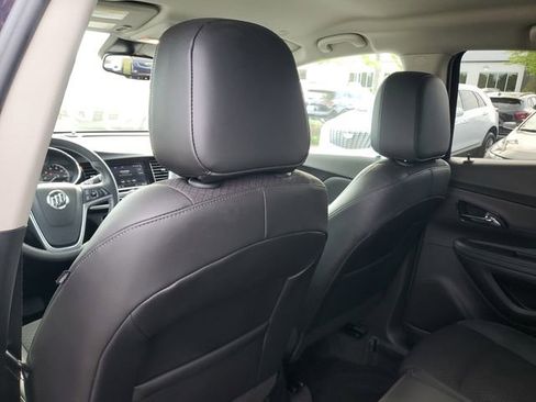 Certified 2022 Buick Encore Preferred w/ Safety Package AWD/4WD image 10