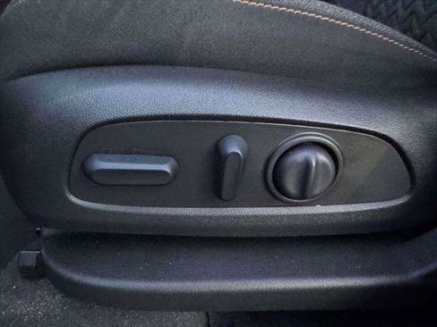 Used 2024 Chevrolet Equinox LT image 14