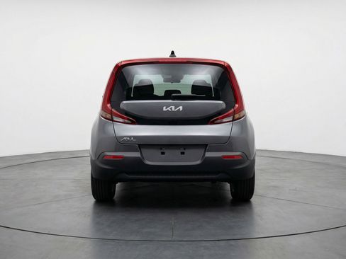 Used 2025 Kia Soul LX w/ LX Technology Package image 7