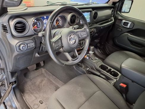 Used 2022 Jeep Wrangler Unlimited Sport AWD/4WD image 19
