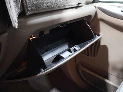 Used 2000 Ford Excursion XLT image 27