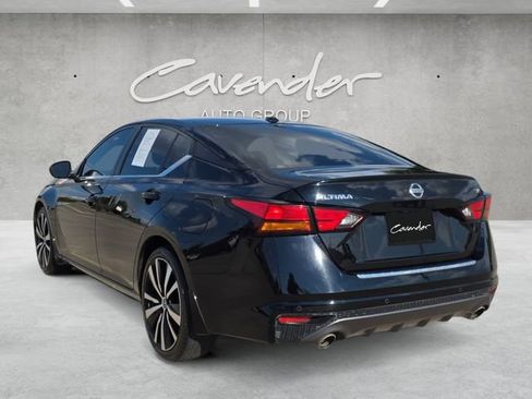 Used 2022 Nissan Altima 2.5 SR FWD image 14