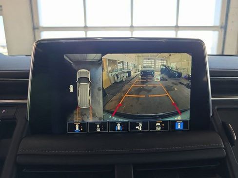 Used 2022 Chevrolet Tahoe LT w/ Luxury Package image 25