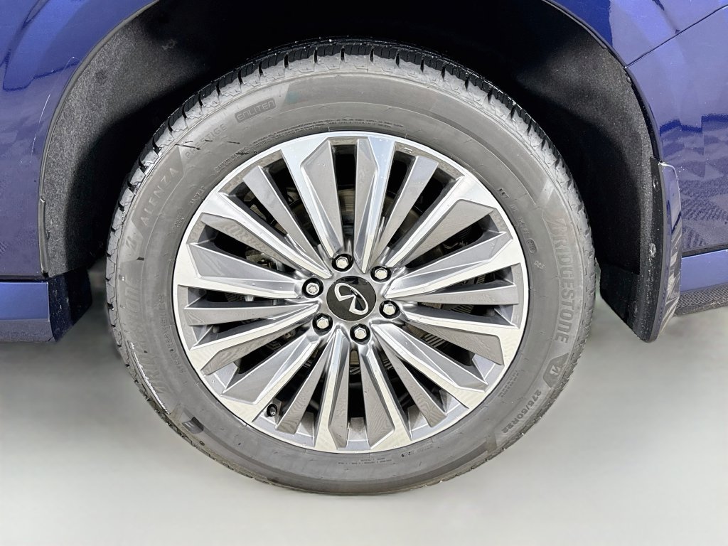 Used 2025 INFINITI QX80 Luxe AWD/4WD image 34