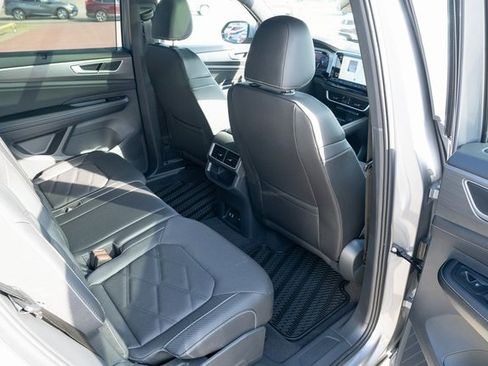 New 2026 Volkswagen Atlas Cross Sport SE image 38