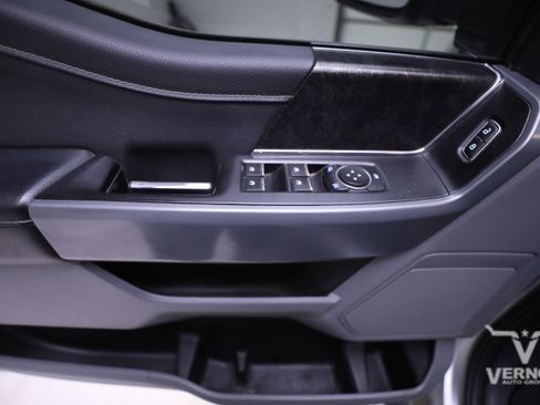 Used 2022 Ford F150 XLT w/ Equipment Group 302A High image 18