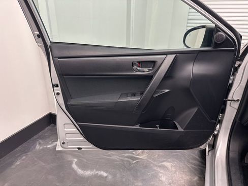 Used 2017 Toyota Corolla LE w/ Carpet Mat Package (TMS) image 16