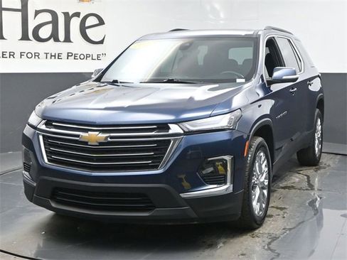 Used 2023 Chevrolet Traverse LT image 7