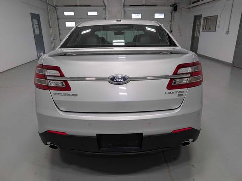 Used 2019 Ford Taurus Limited AWD/4WD image 8