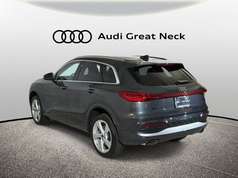 Used 2025 Audi Q5 Premium w/ Premium Plus AWD/4WD image 7