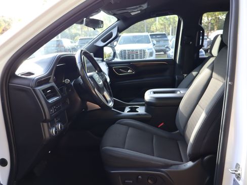 Used 2022 GMC Yukon SLE w/ Gmc Pro Safety Plus Package RWD image 22