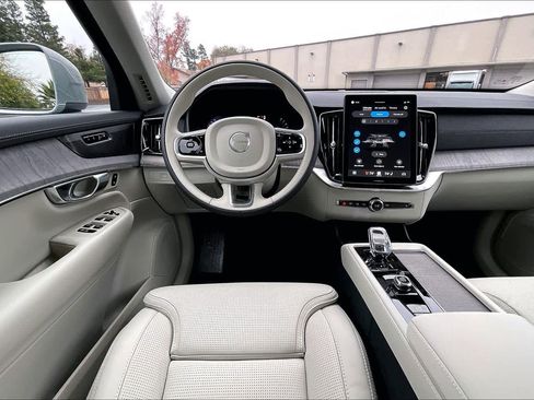 New 2026 Volvo XC90 B6 Ultra image 15