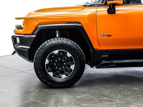 Used 2024 GMC Hummer EV 2X w/ Extreme Off-Road Package image 10