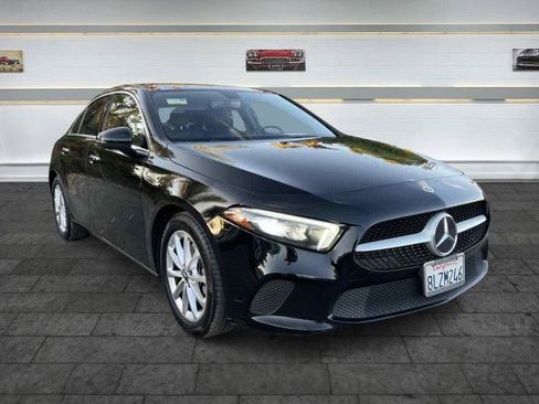 Used 2020 Mercedes-Benz A 220 image 1