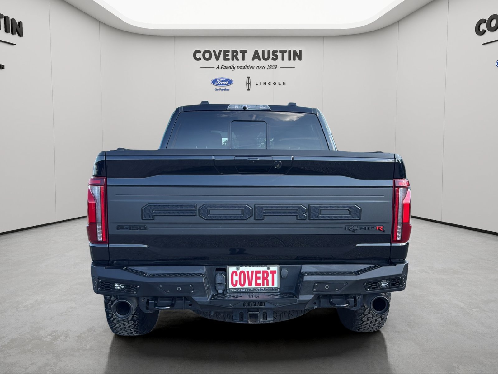 Certified 2025 Ford F150 Raptor w/ Equipment Group 803A Raptor R AWD/4WD image 4