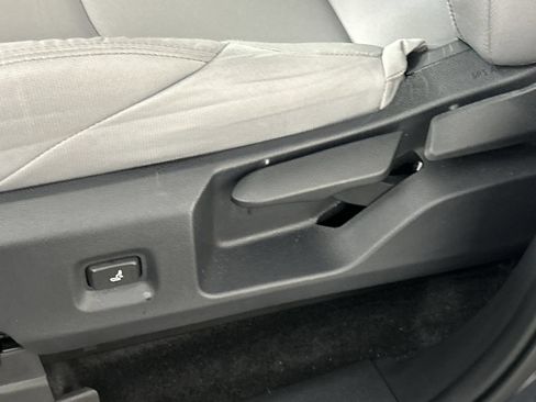 Used 2025 Toyota Tacoma SR5 RWD image 20